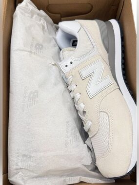 New Balance 574 Core Classics W9 NIB